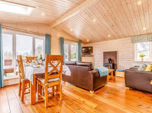 Walnut Lodge