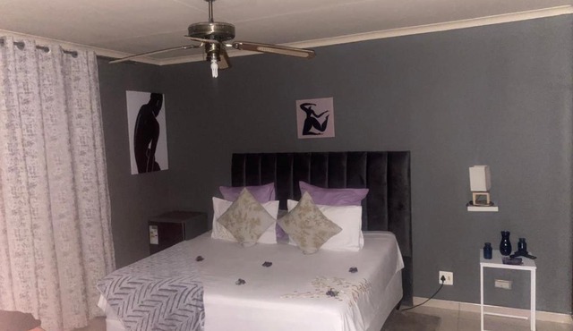 Warmbaths Thai Spa and Guest House