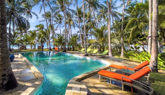 Watano Beach House Spacious 7-bedroom house in awesome Diani perfect for groups