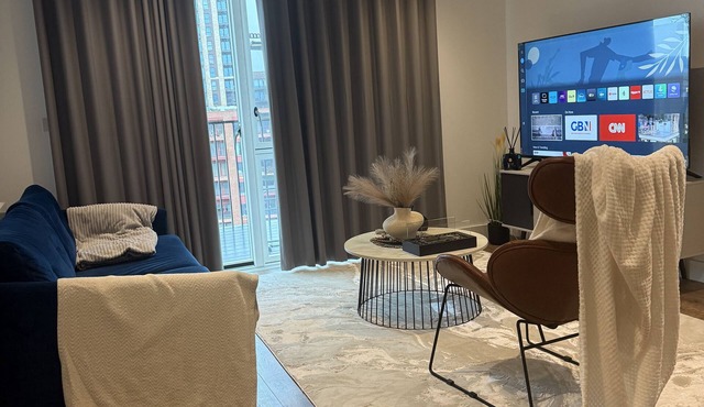 Wealth Luxury Two Bedroom Double Ensuite with Balcony View!