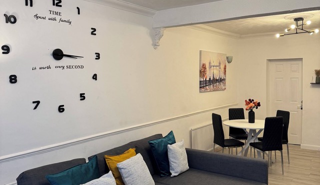Welcome to this newly renovated cozy & charming home in Dagenham, East London