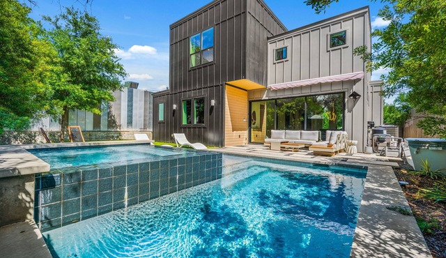 Wellness Sanctuary: Sauna, Hot Tub, Pool & Plunge