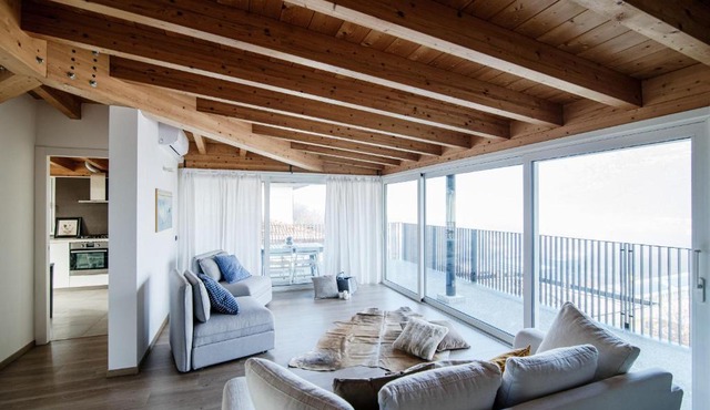 White Attic - by MyHomeInComo
