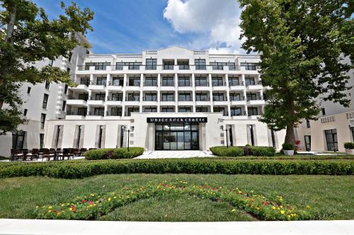 White Rock Castle Hotel & Wellness Club