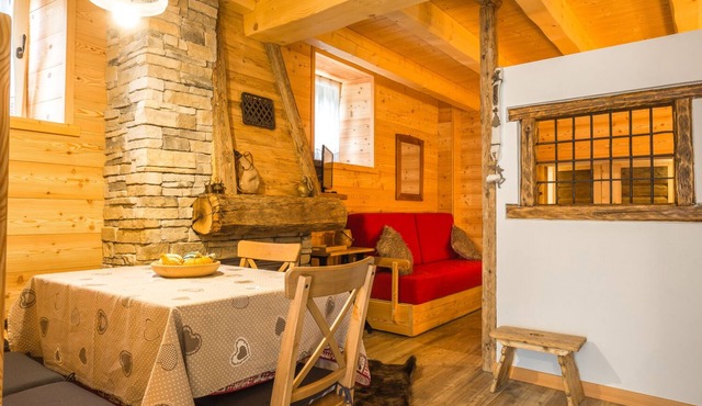 wonderful hut on the edge of the woods in Valle di Ledro for total relaxation