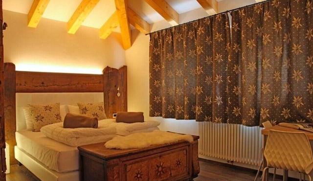 Wonderful Suite "Edelweiss" in Residence in Peio