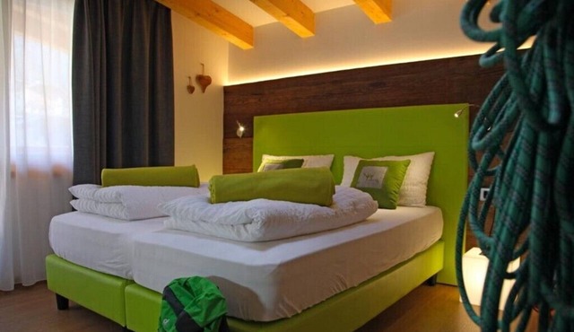 Wonderful Suite "Vioz" in Residence in Peio