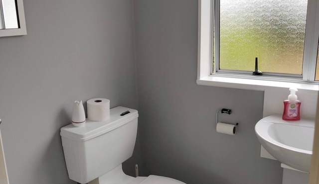 Woodside Suite peaceful semi-rural life