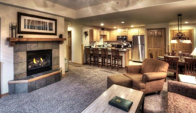 XMAS SKIING IN Breckenridge, GRAND TIMBER LODGE 12/19/26 -12/26/26