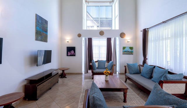 Your Affordable Escape by the Beach – Perfect for Couples, Families & Groups,