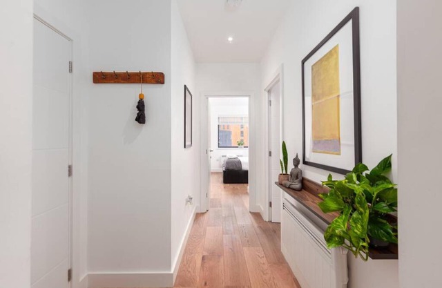 1 Bed Apartment, Great Location - Zone 2 London