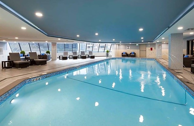 3-Star Hotel ∙ Hilton Garden Inn Ottawa Downtown