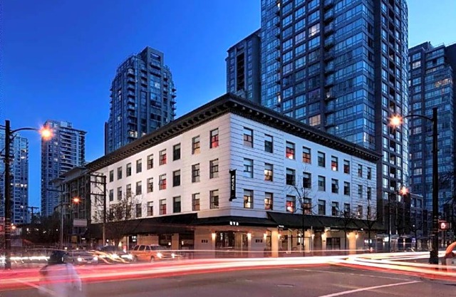 3-Star Hotel ∙ Moda Hotel
