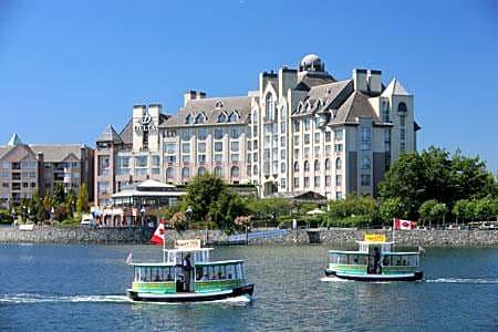 4-Star Hotel ∙ Delta Victoria Ocean Pointe