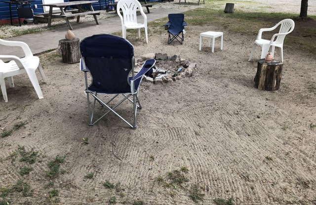 Dock Life Beach Cottage Wasaga 