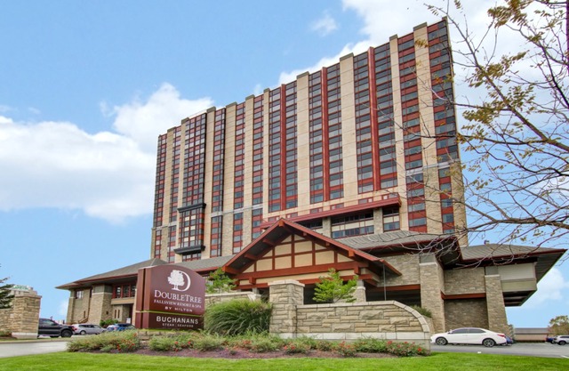 DoubleTree Fallsview Resort & Spa by Hilton Niagara Falls