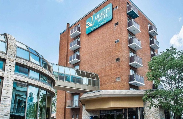 Quality Hotel Fallsview Cascade 