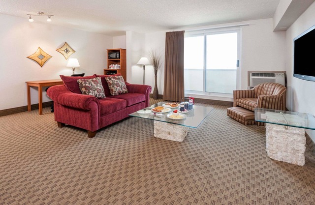 Ramada by Wyndham Edmonton South
