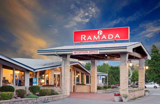 Ramada by Wyndham Gananoque Provincial Inn