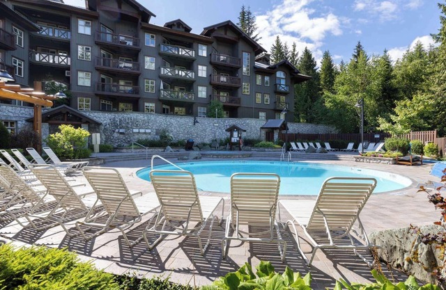 Peak Lodge Whistler 