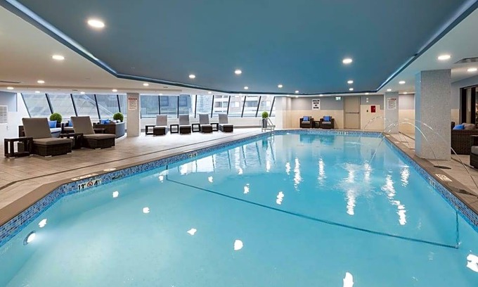 Byward Market - Parliament Hill Hotel | 3-Star Hotel ∙ Hilton Garden Inn Ottawa Downtown