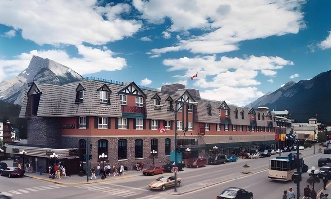 Banff Resort | 31 m² Resort ∙ 127 guests
