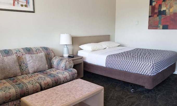 Three Hills Hotel | 60 m² Motel ∙ 6 guests
