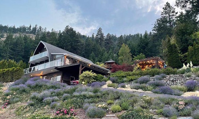 West Kelowna Estates Bed & Breakfast | 61 m² Bed and breakfast ∙ 3 guests