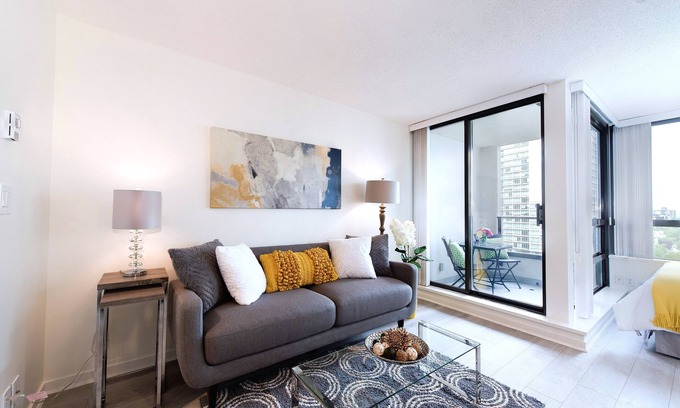 Downtown Vancouver Condo | E1 - Chic Downtown Jr. 1 Bedroom