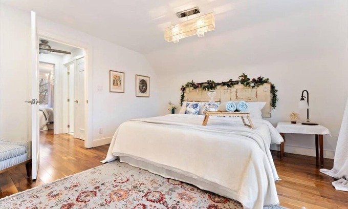 Burlington House | House ∙ 2 bedrooms ∙ 4 guests