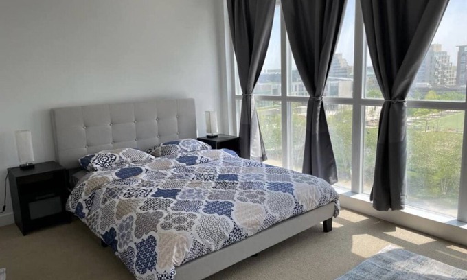 CityPlace Apartment | Large 2 Bedroom Condo, Downtown Toronto by Lake Ontario. With 2 Parking Spots.