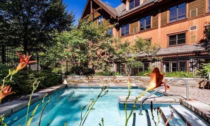 Versant Soleil Condo | ***New*** The resort: true ski-in/ski-out at Versant Soleil 1500-11