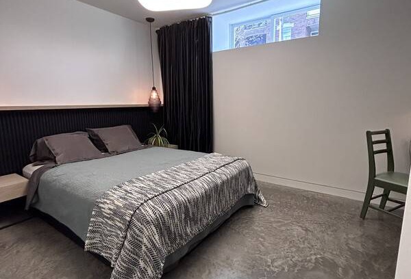 Montreal Resort | Private room ∙ 1 guest