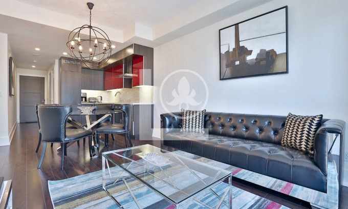 Toronto Entertainment District Apartment | Proof - Executive Luxury Condo King West