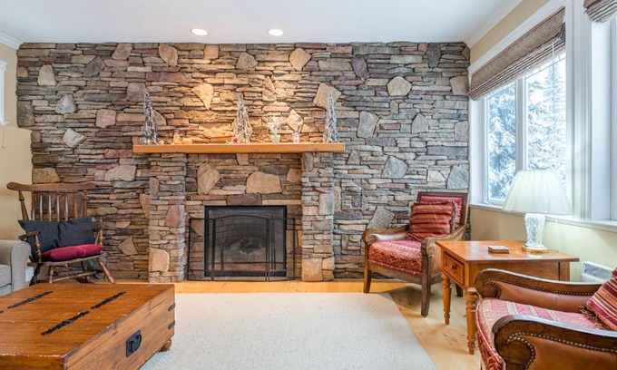 Silver Star Mountain House | Queen of The Knoll