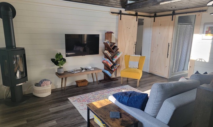 Perth East Cabin | Relaxing retreat in the country
