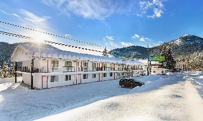 Rossland Hotel | SureStay Hotel by Best Western Rossland Red Mountain