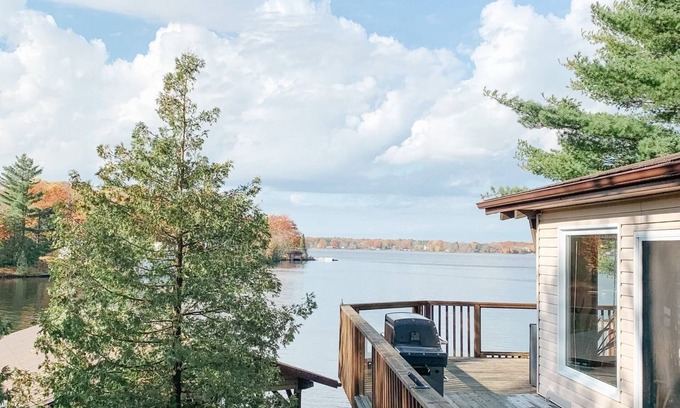 Severn Cottage | Waterfront Muskoka Cottage with Large Dock, Fire Pit & Gorgeous Sunsets
