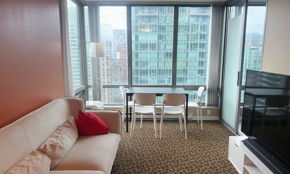Coal Harbour Apartment | 2 Bedroom 2 Bath In Downtown Vancouver
