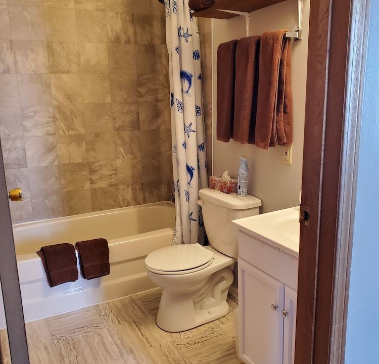 Photo of Bathroom in Denare Beach