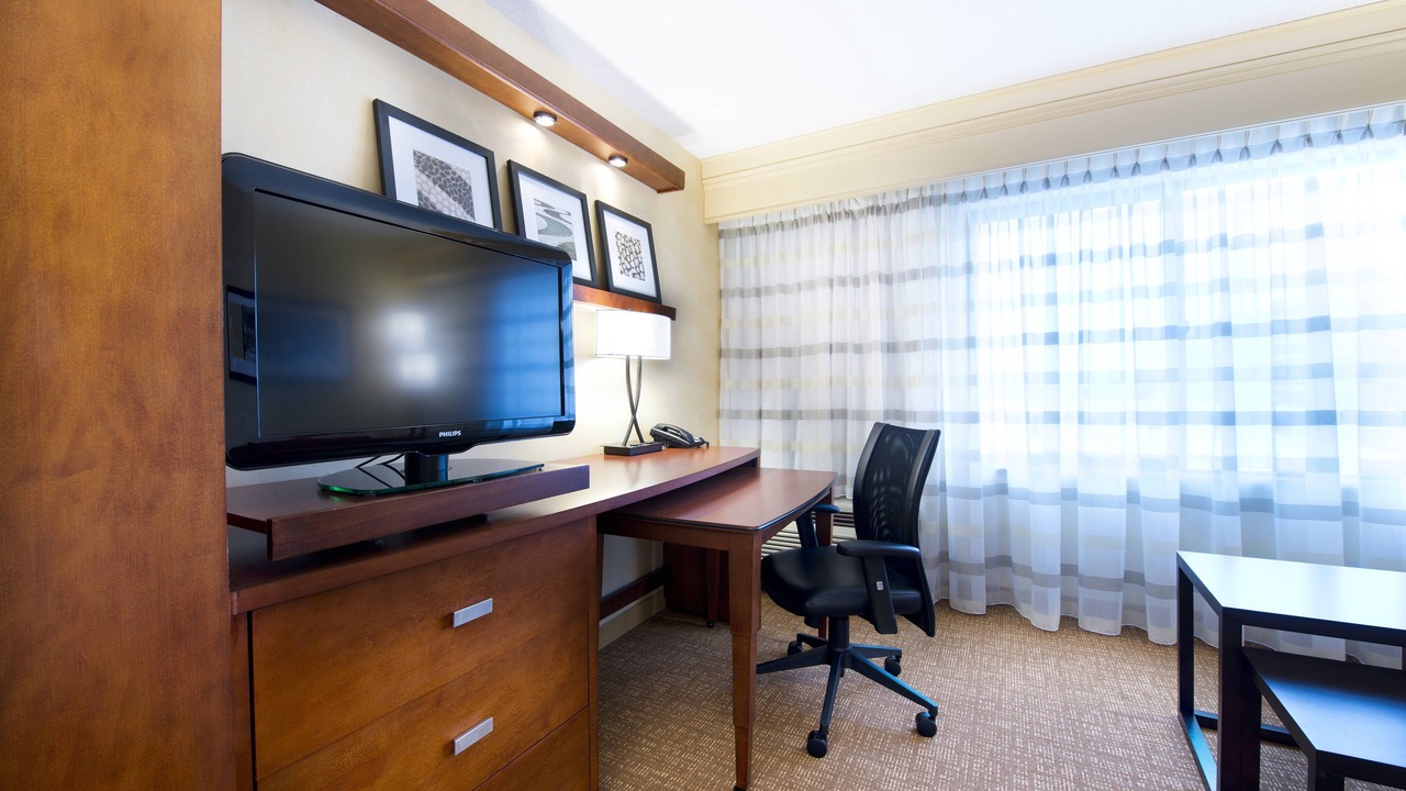 Photo of Livingroom in Northeast Mississauga