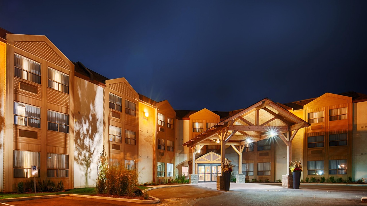 Photo of Buildings in Welland