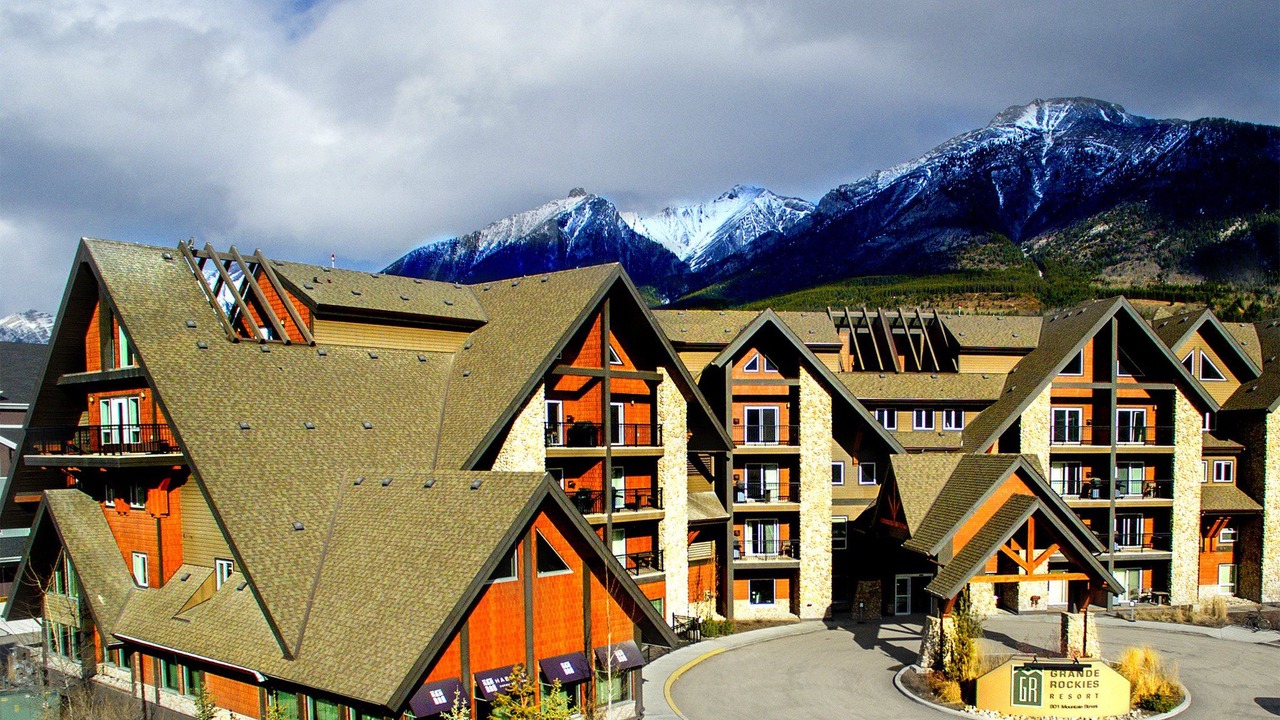 Photo of Buildings in Canmore