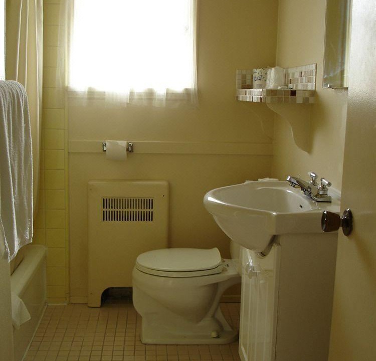 Photo of Bathroom in East Side