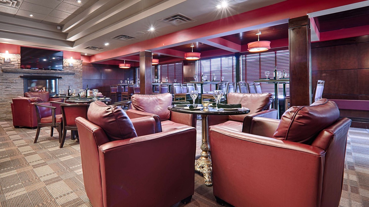 Photo of Livingroom in Leduc