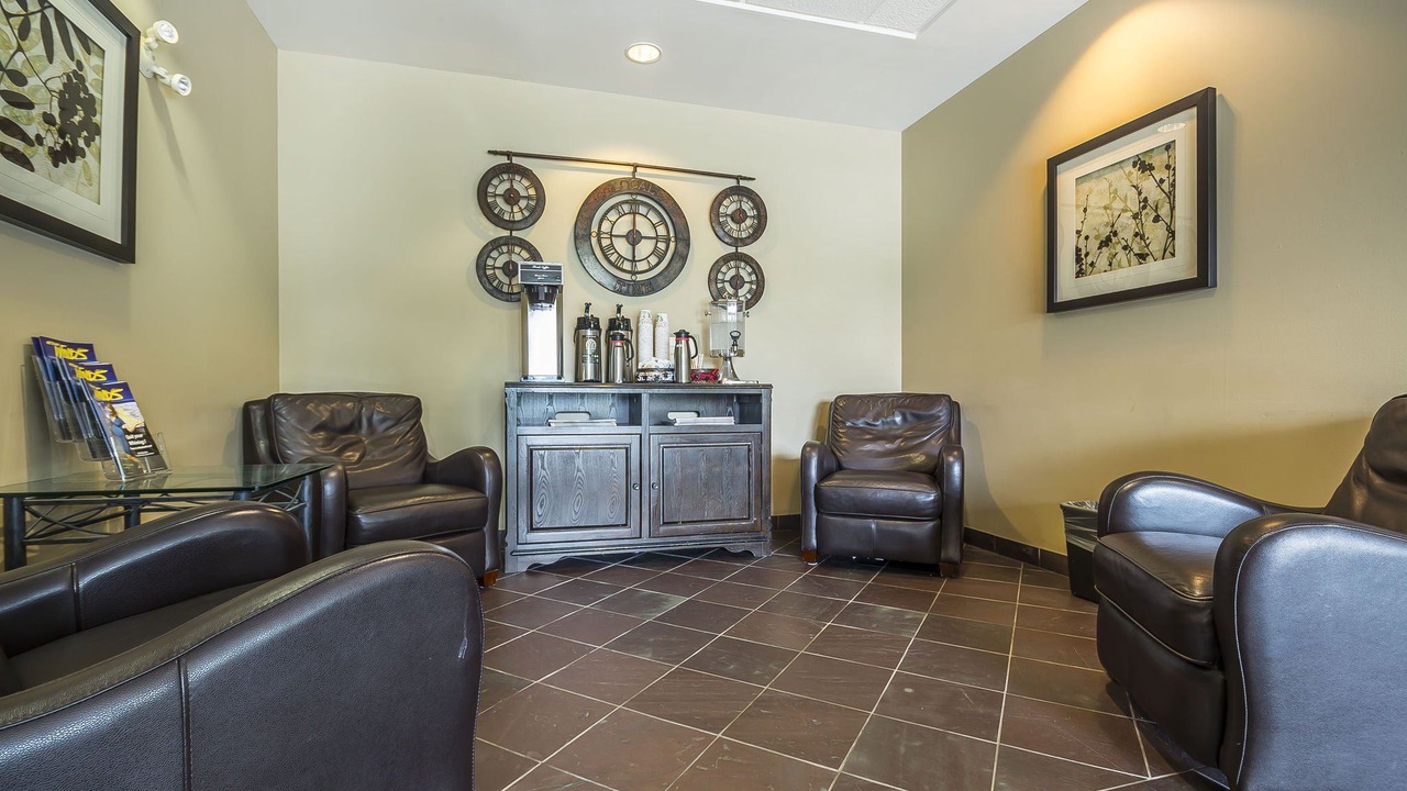 Photo of Livingroom in Lower Sumas Mountain