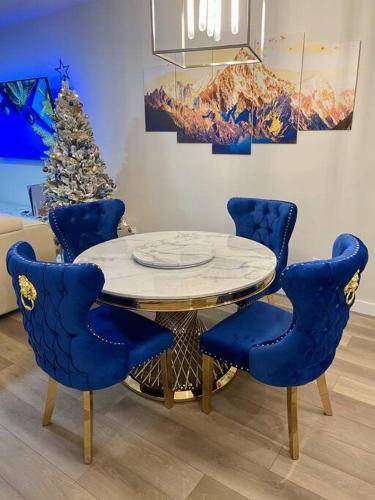Photo of Livingroom in Southwest Calgary