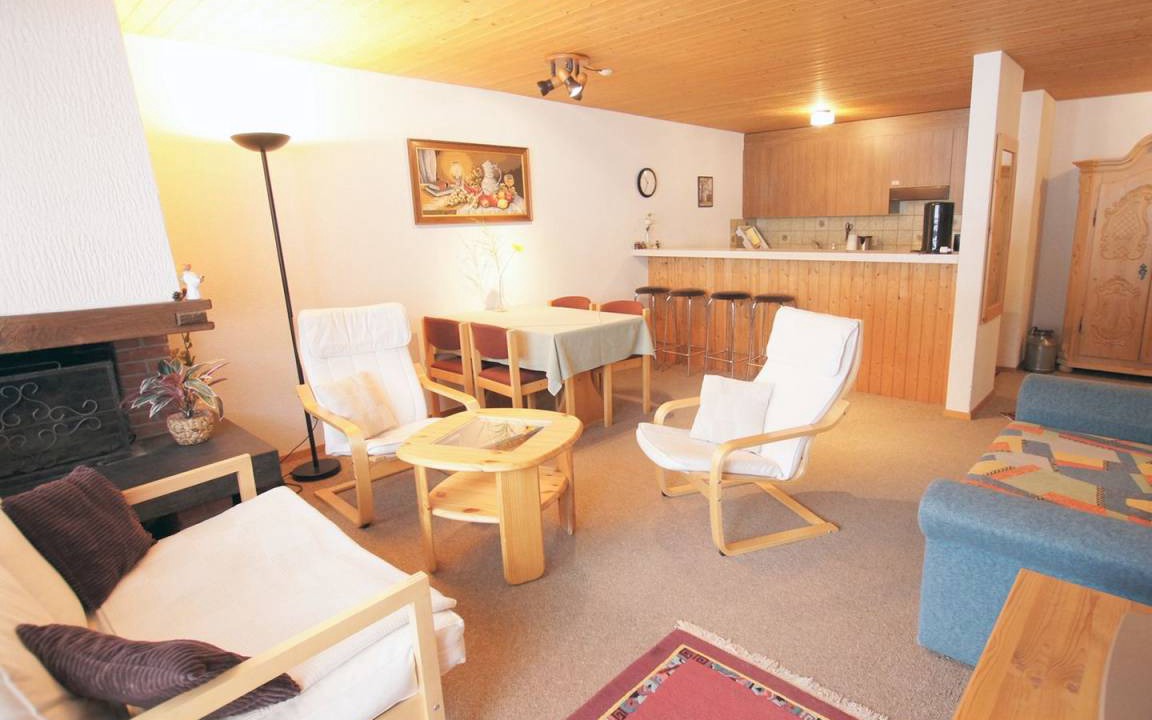 Photo of Livingroom in Mitloedi
