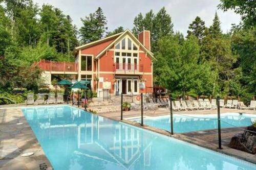 Photo of Others in Tremblant-Les-Eaux