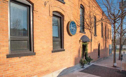 Photo of Buildings in Port Dalhousie